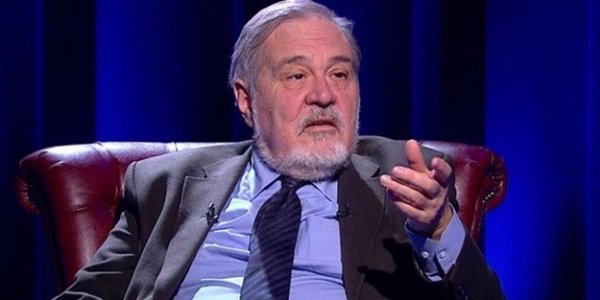 İlber Ortaylı gençlik fotoğrafını paylaştı