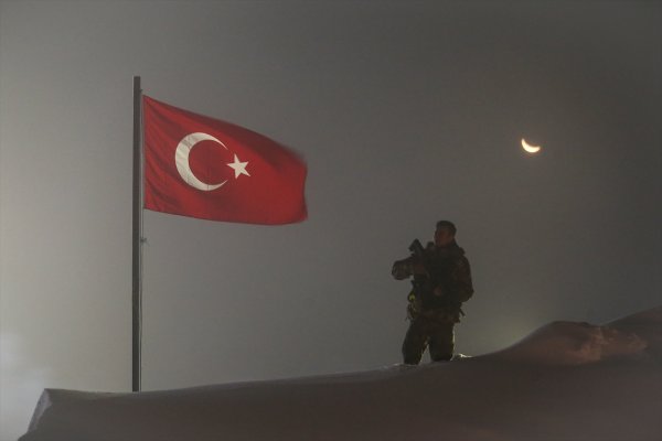 Cumhurbaşkanı Erdoğan 'kahramanların' yeni yılını kutladı