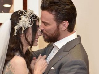 Sinan Akçıl'ın düğün hediyesi