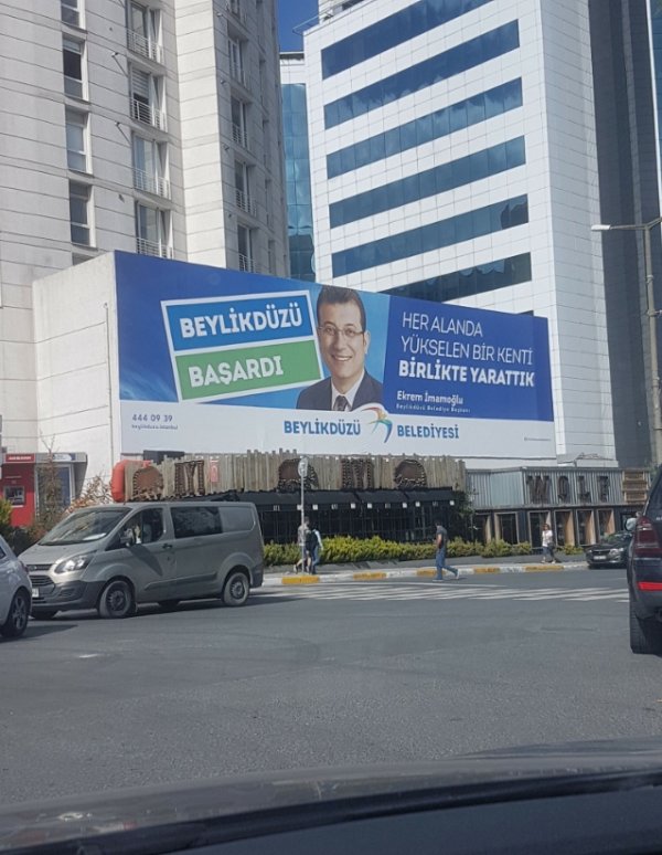 Ekrem İmamoğlu'ndan yaratmak afişi