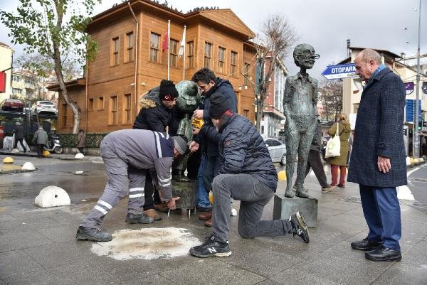 d Avanak Avni yeniden Karikatür Evi’nde
