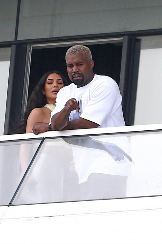 Kim Kardashian'a doğum hediyesi