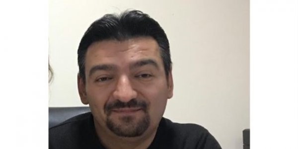 Boğazına çekirdek takılan akademisyen kurtarılamadı