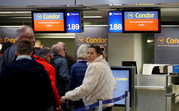 Almanya'da grev devam ediyor