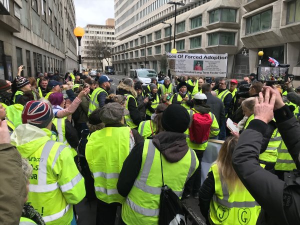 Londra'da Sarı Yelekli gösterileri