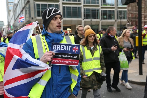 Londra'da Sarı Yelekli gösterileri