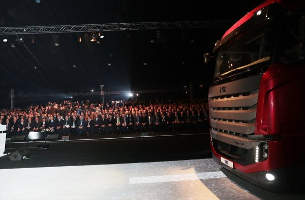 Erdoğan: Bize afyonu yasaklayanlar cayır cayır üretiyor