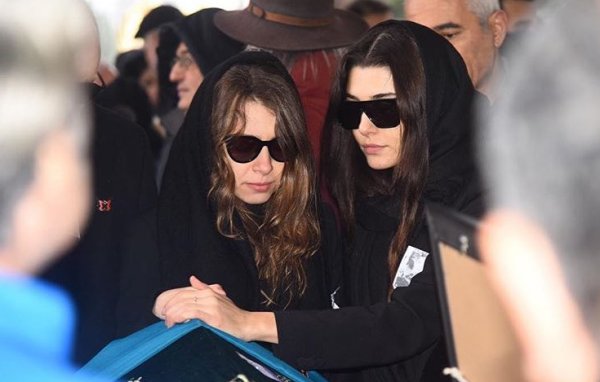 Murat Dalkılıç Hande Erçel'in annesinin cenazesindeydi