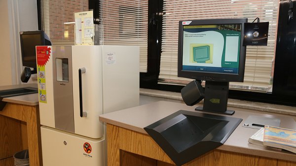 Kitaplar temizlendikten sonra okunuyor