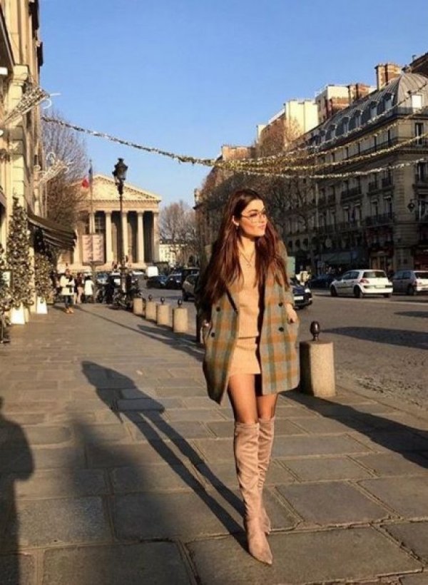 Hande Erçel dizi setine döndü