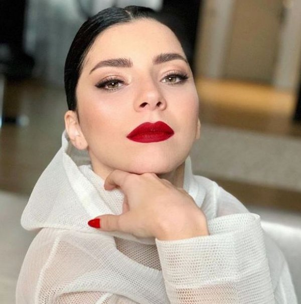 Merve Boluğur eskiye döndü