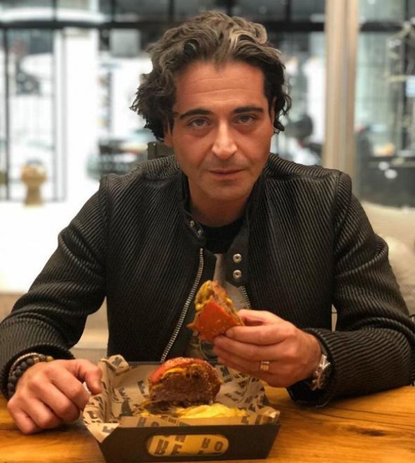 Sıla'nın yeni aşkı Hazer Amani