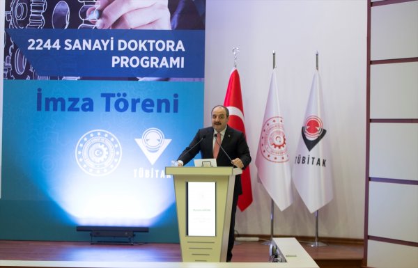 a Bakan Varank Sanayi Doktora Programı'nda
