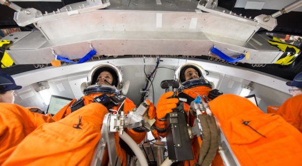 NASA çalışanları tuvalet temizleyecek