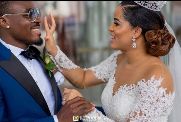 Emenike'nin güzel kadın takıntısı