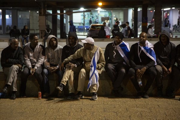 a İsrail'deki Etiyopyalılar polis şiddetini protesto etti