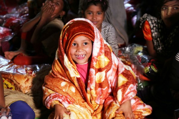 Türkiye’den Arakanlılara kış yardımı