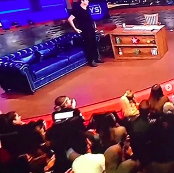 Acun Ilıcalı yeni sevgilisi Itır'ı yanından ayırmıyor