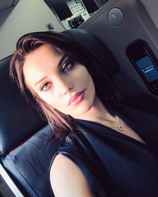 Tuvana Türkay makyajsız halini paylaştı