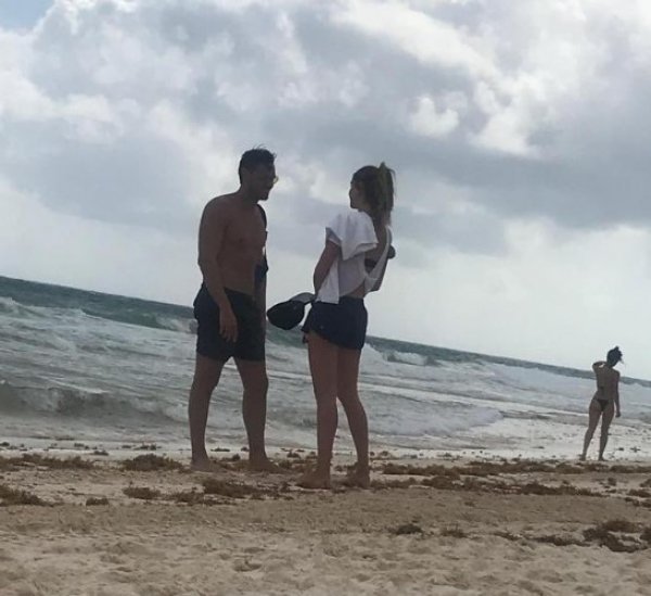 Şeyma Subaşı sevgilisinin yanına uçtu