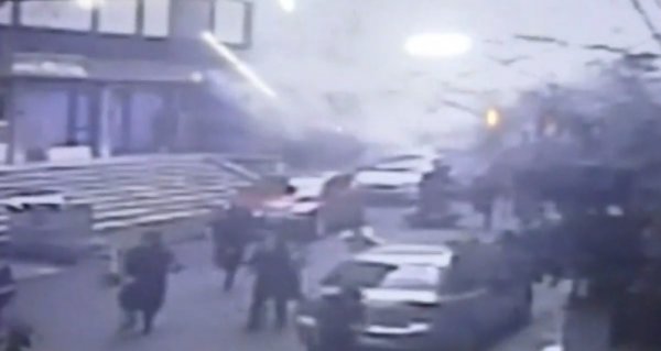 8 katlı binanın çökme anı