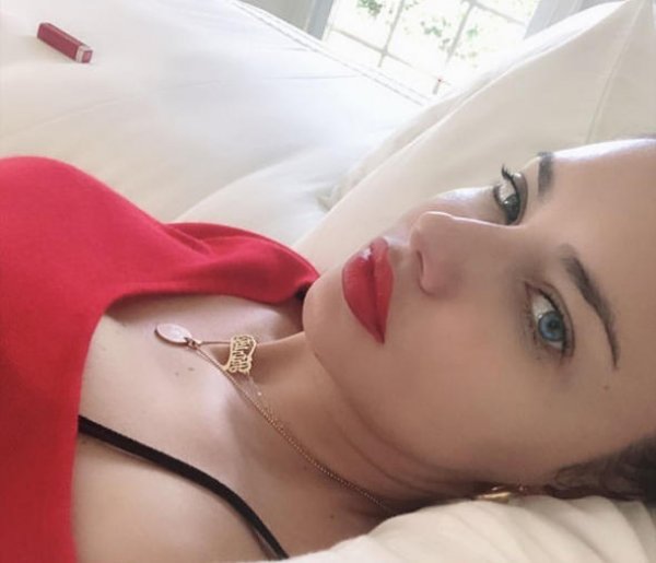 Adriana Lima yeni aşka yelken açtı