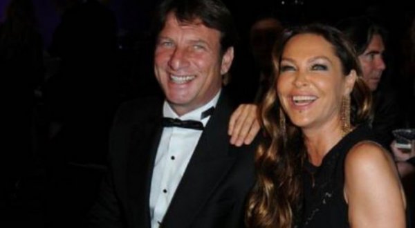 Hülya Avşar: Bir tek taşa bakar