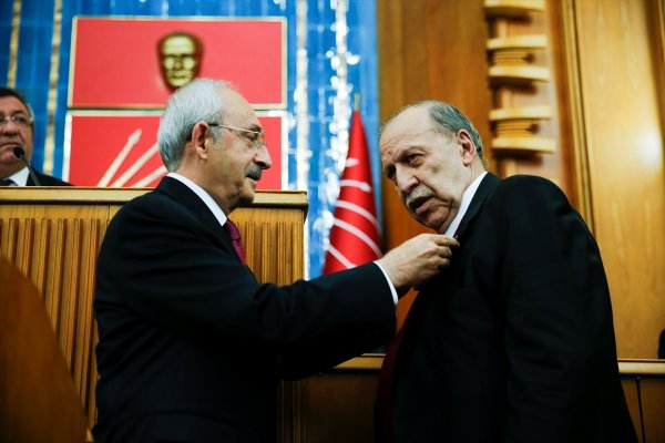 EYT, Yaşar Okuyan'ın eseri