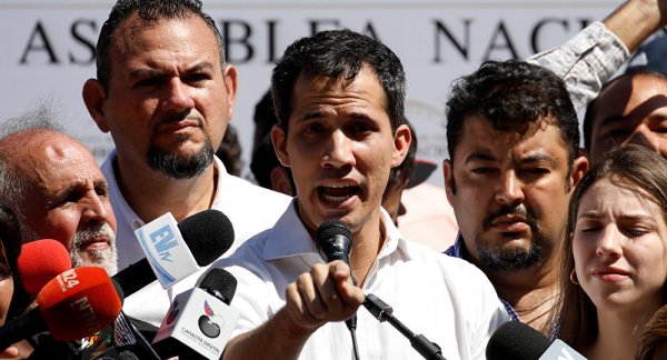 Guaido ABD'nin askeri müdahalesine hazır