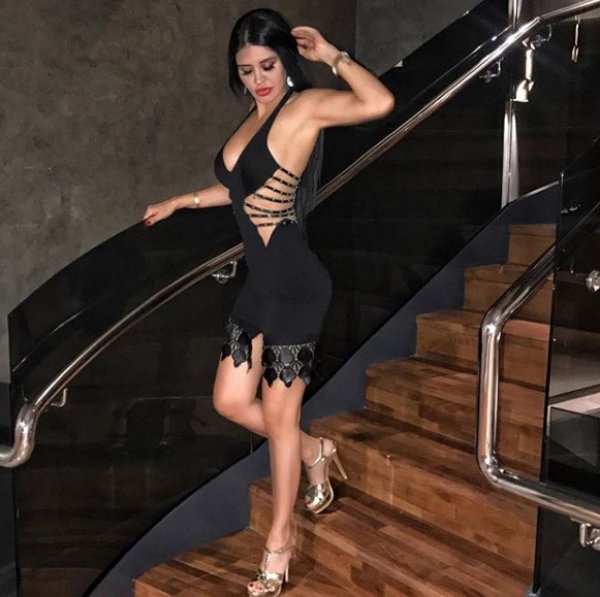 Ebru Polat makyajsız fotoğrafını paylaştı