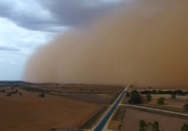 Avustralya'da kum fırtınası