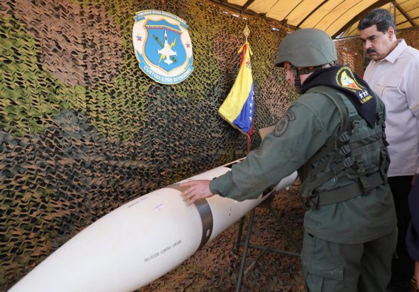 r Maduro, Venezuela ordusunun tatbikatında