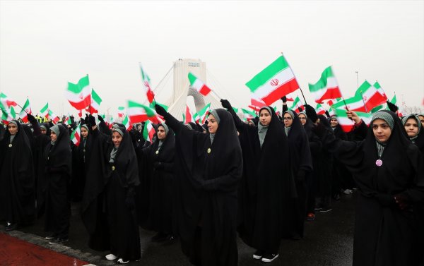 İran füze üretimine devam edecek