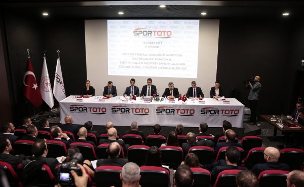 a İddaa ihalesinde en iyi teklif Demirören'den