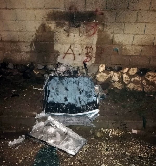 a Kaçak elektrik kullananlar yine panolara saldırdı