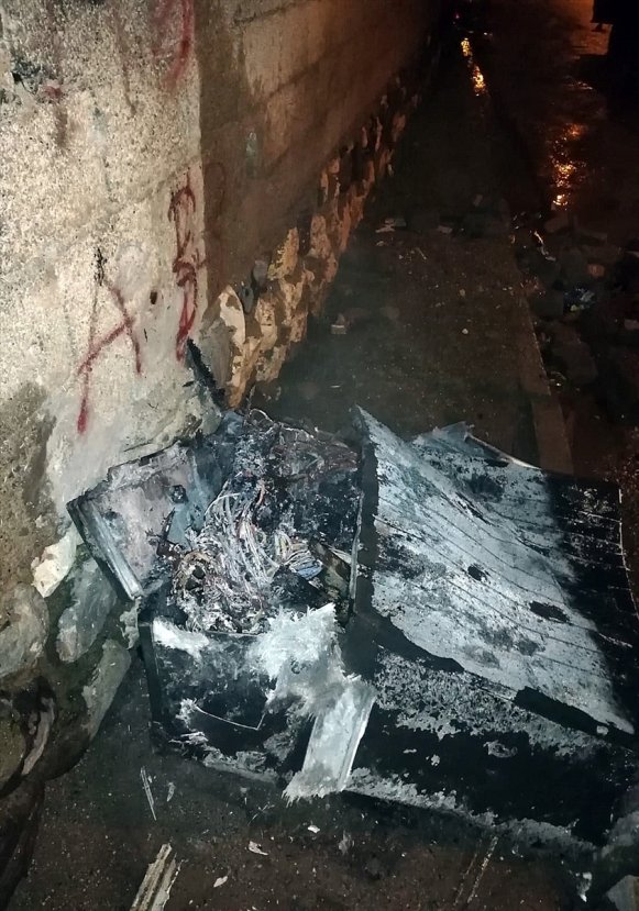 a Kaçak elektrik kullananlar yine panolara saldırdı