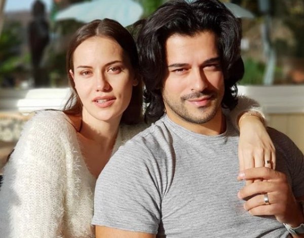Burak Özçivit kadın hayranlarının ilgi odağı haline geldi