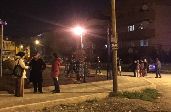 İstanbul'da hissedilen deprem