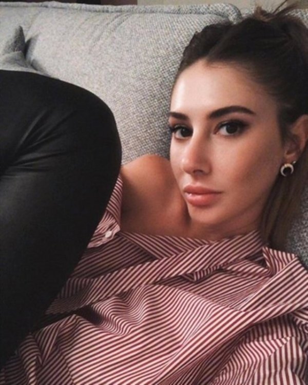 Şeyma Şubaşı'ndan kitap açıklaması