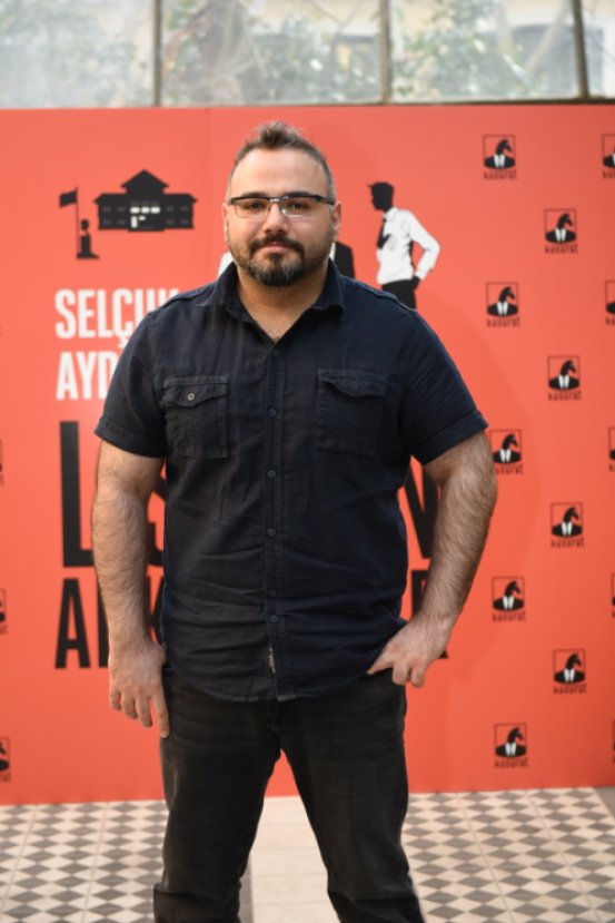 Selçuk Aydemir ile yeni kitabı “Evrak Kürek”i konuştuk