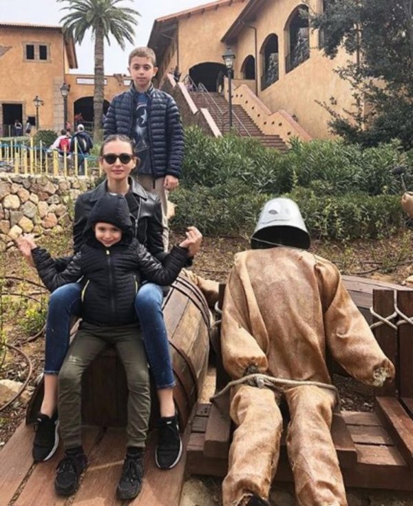 Emina Jahovic Sırbistan’a gidiyor