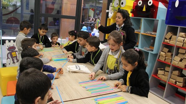 a Uygulamalı Çocuk Kütüphanesi miniklerin ufkunu açıyor