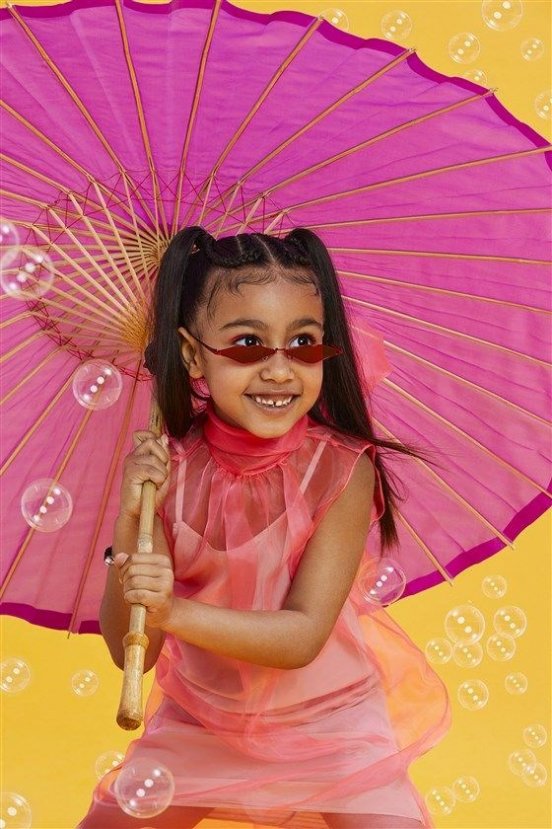 Kim Kardashian'ın kızı kapak oldu