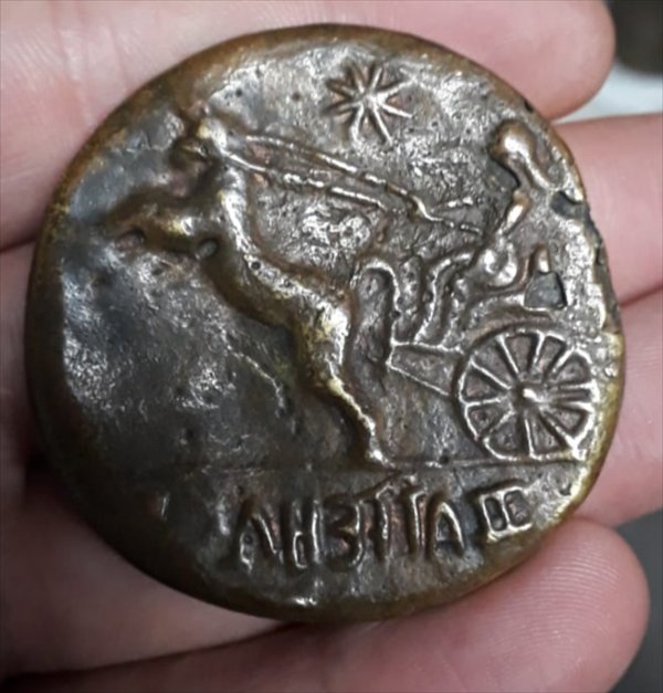 a İstanbul'da tarihi eser operasyonu