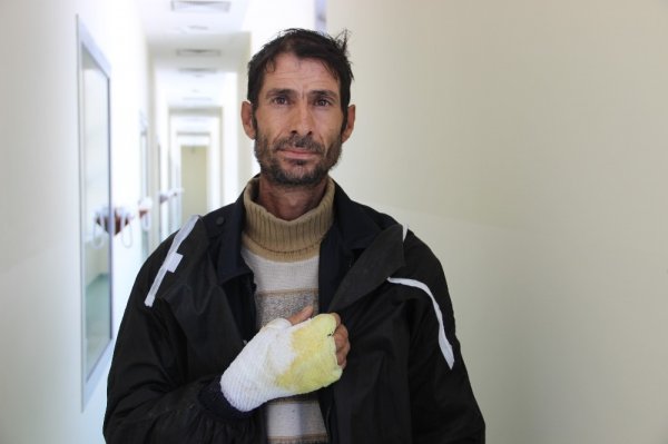 Lise öğrencisi bitlerden kurtulmak isterken tutuştu