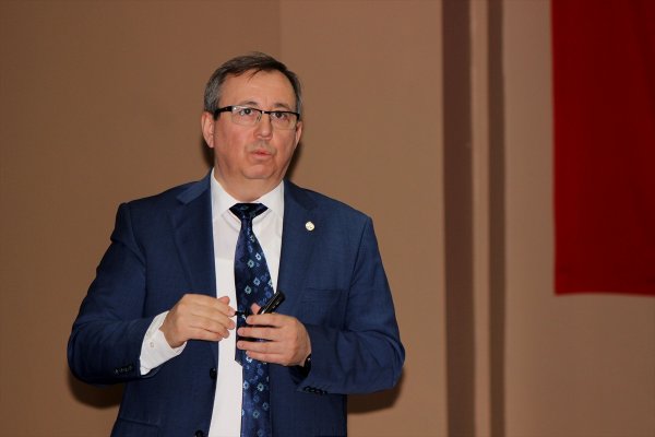 Sigara içenler tek nefeste 4 bin zehir çekiyor