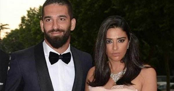 Aslıhan Doğan ve Helin Avşar benzerliği