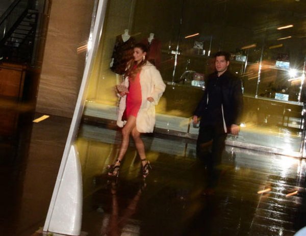 Özge Ulusoy sevgilisinden ayrıldı