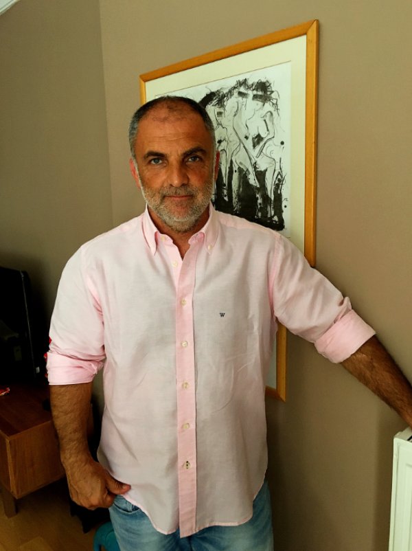 Hakan Yel ile 9. romanı “Bir Daha” ve ilginç yaşamını konuştuk Hakan Yel ile 9. romanı “Bir Daha” ve ilginç yaşamını konuştuk