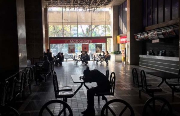 Venezuela'daki elektrik kesintisi sürüyor